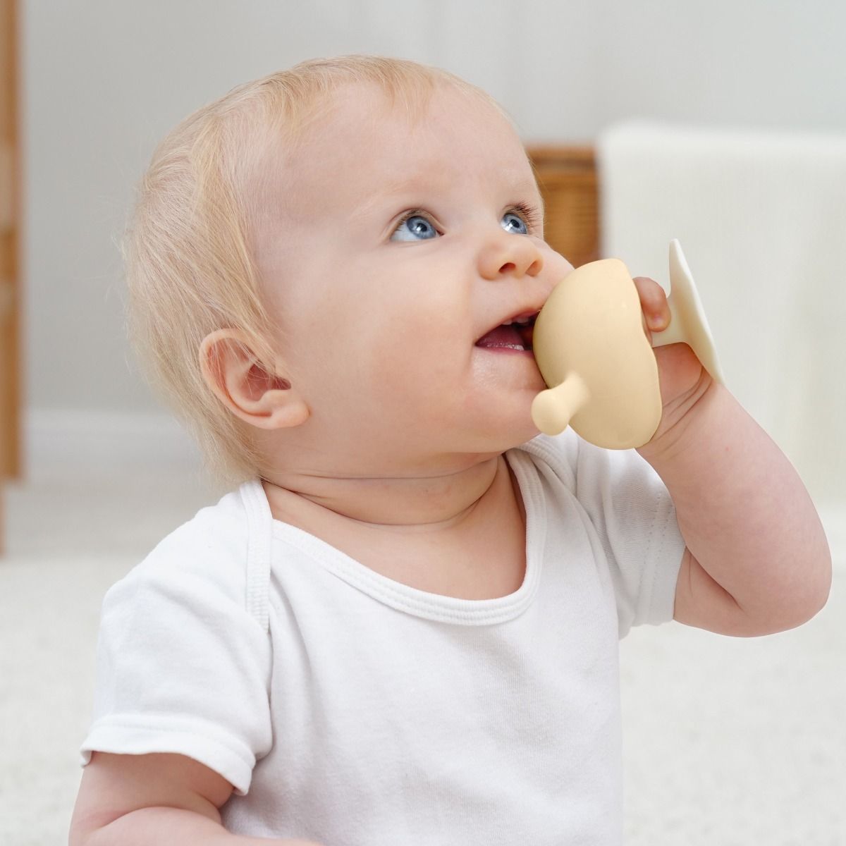 Mombella - Mushroom Teether | Beige