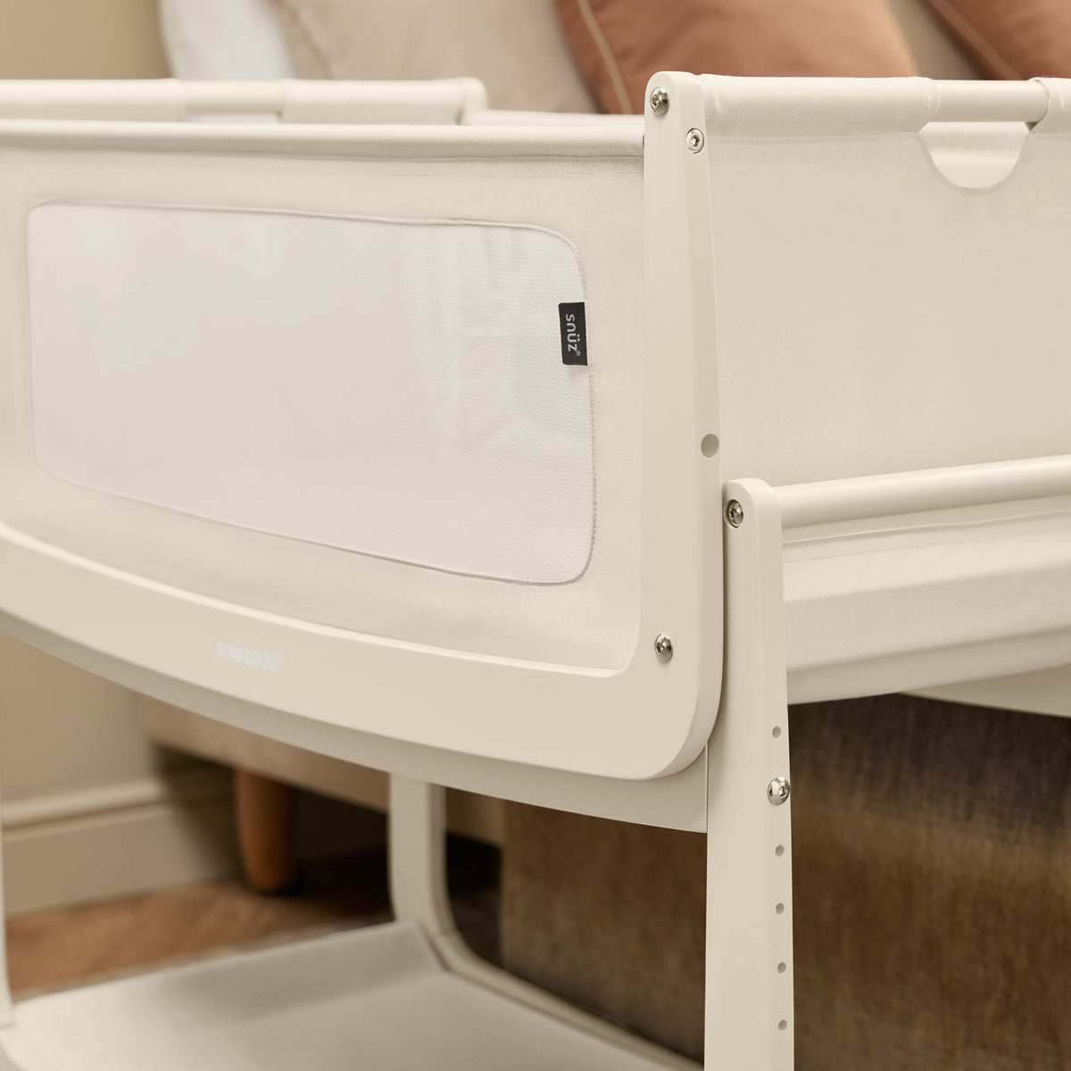 Snuzpod 5 - Bedside Co-Sleeper | Cashmere