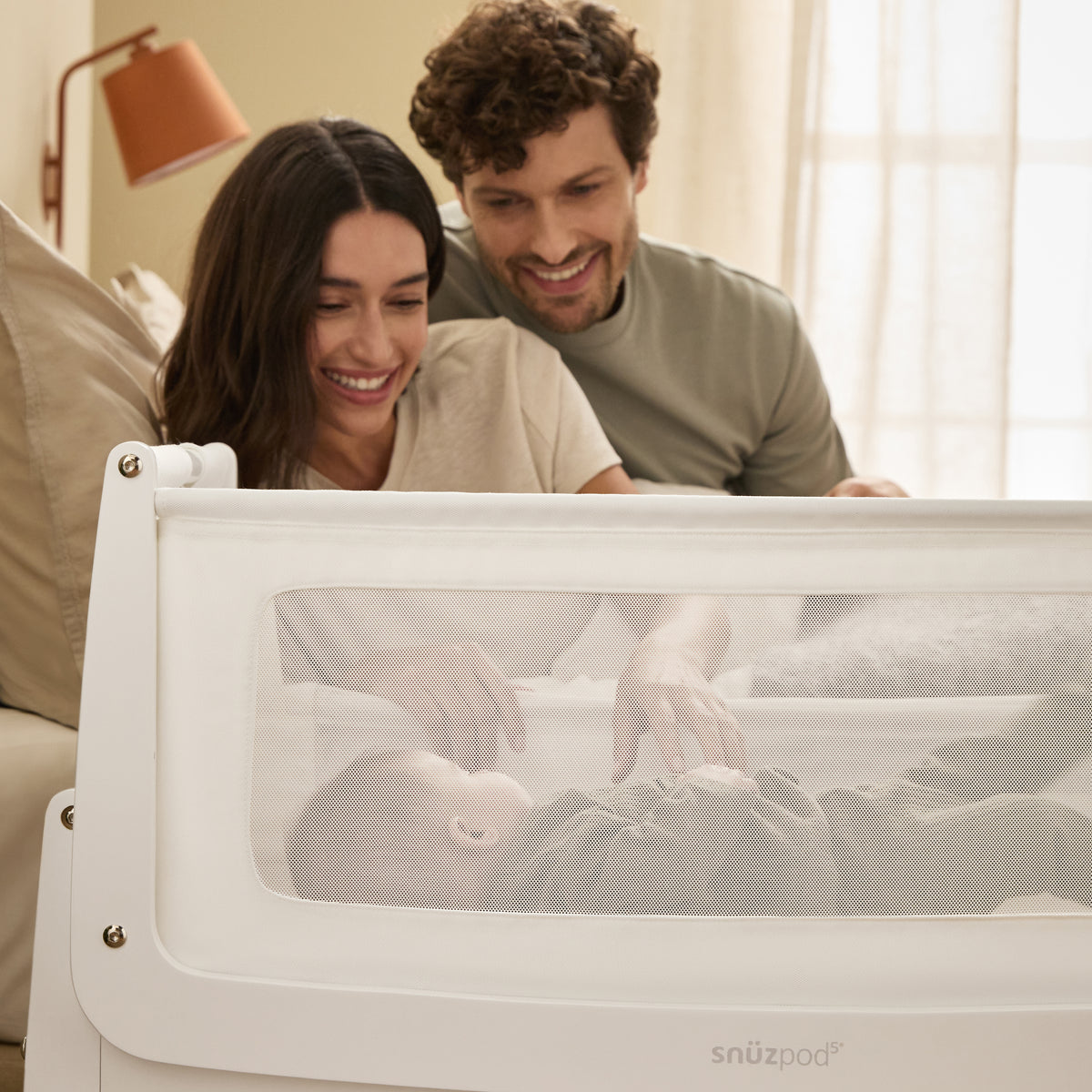 Snuzpod 5 - Bedside Co-Sleeper | White