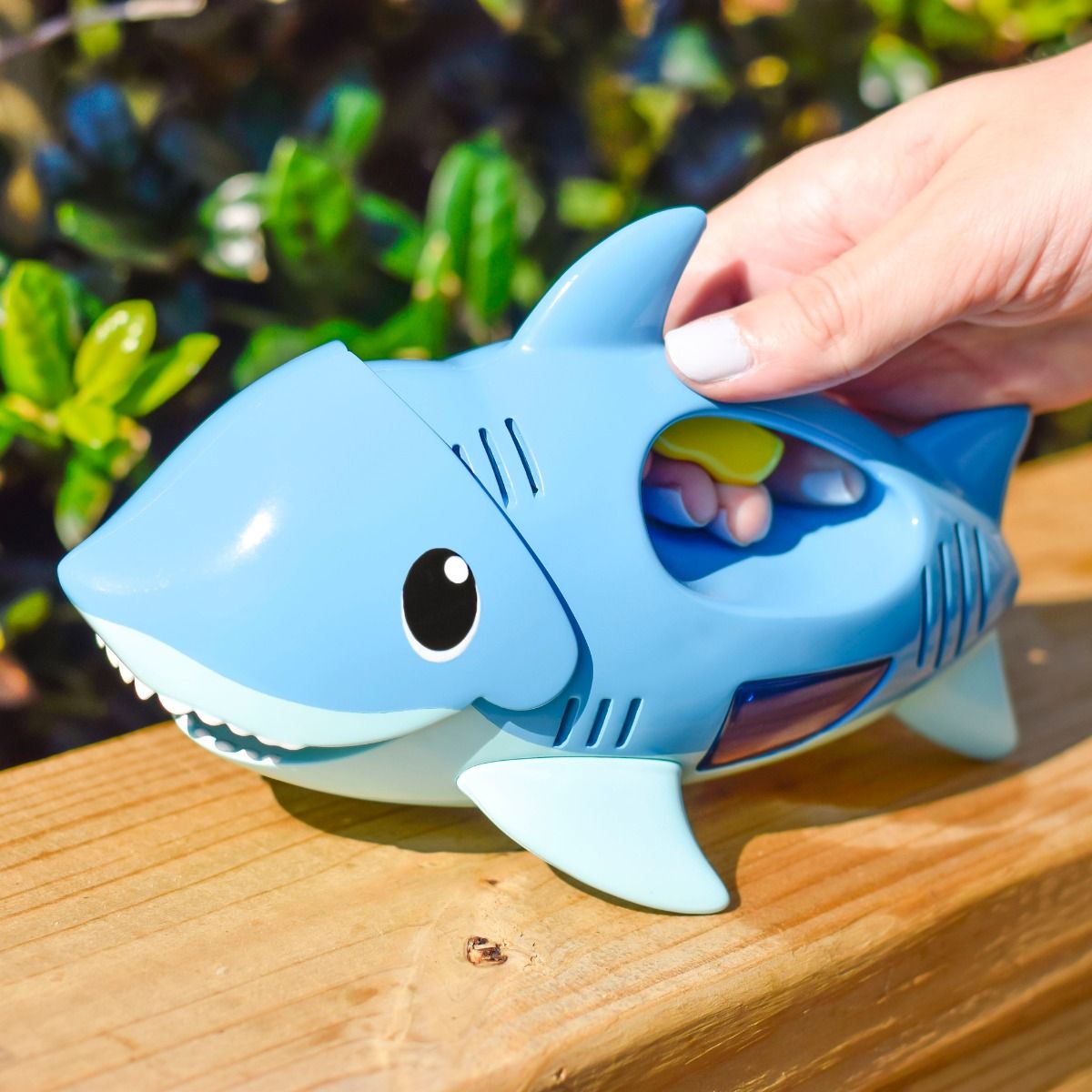 Max Bubbles - Handheld Bubble Machine | Shark