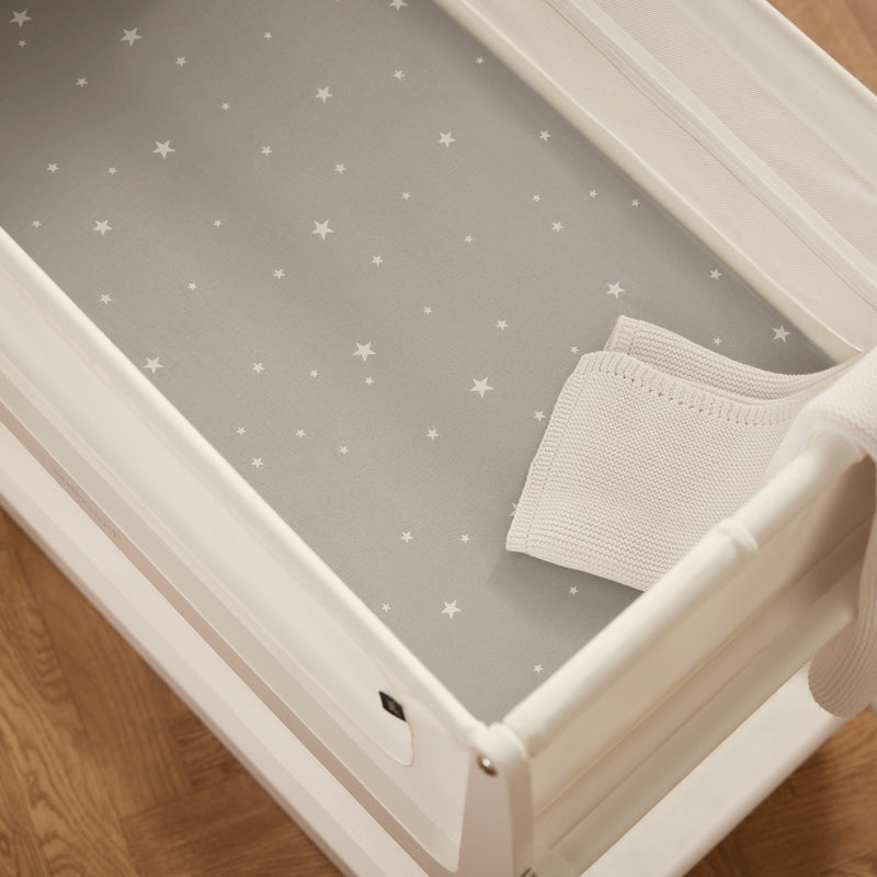 Snuzpod 5 - Sheet Set | White & Grey Star