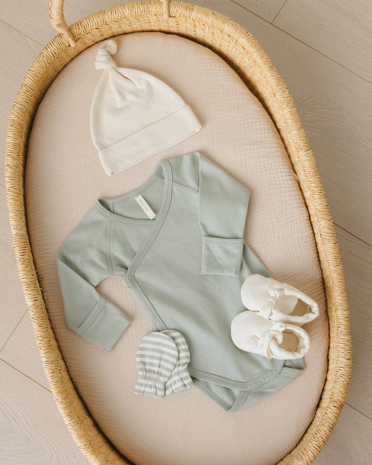 Quincy Mae - Side Snap Bodysuit | Sage