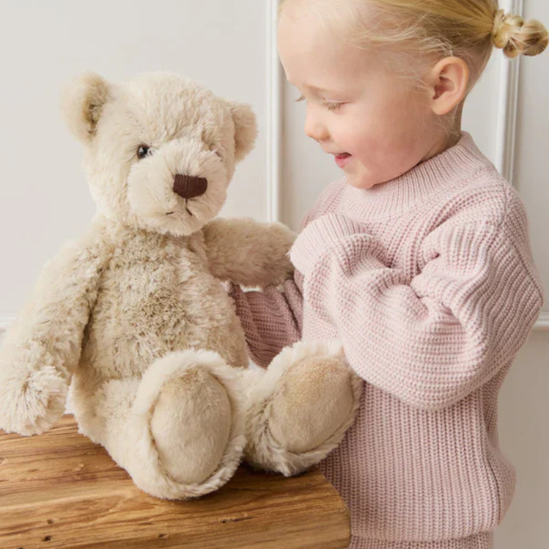 Jamie Kay - Snuggle Bunnies | Theo The Bear