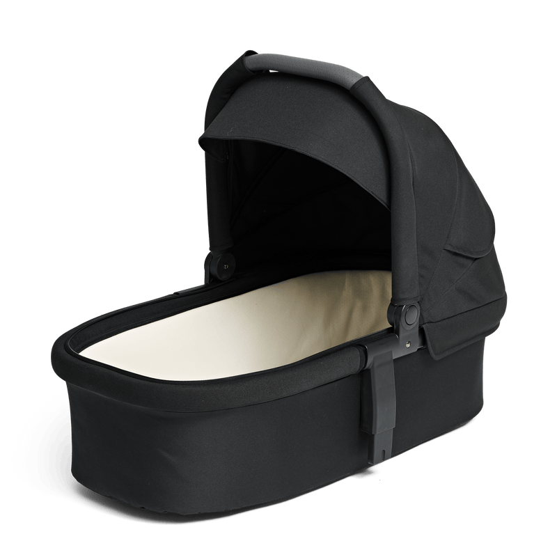 Edwards & Co - Carry Cot 2